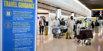 El Gobierno brit�nico retrasar� un mes el levantamiento de las restricciones