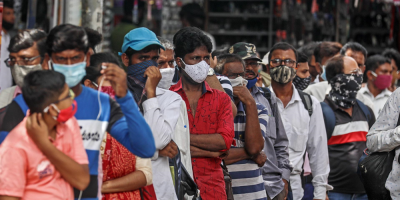 La India registra la mayor bajada de casos desde abril con 70.000 contagios