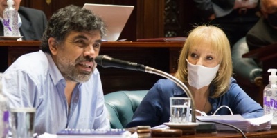 Andrade: "Todos los partidos votaron a favor del intento de la regasificadora"