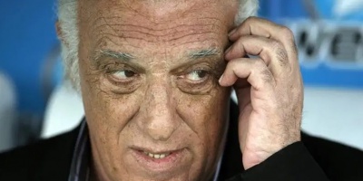 El exfutbolista y exentrenador argentino Alfio Basile, ingresado por neumon�a