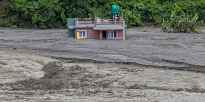 Suben a 15 los muertos en Nepal por unas lluvias que dejan 24 desaparecidos