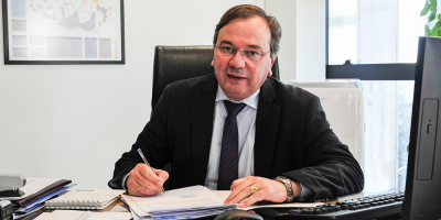 El ministro Falero fue dado de alta tras dos semanas internado