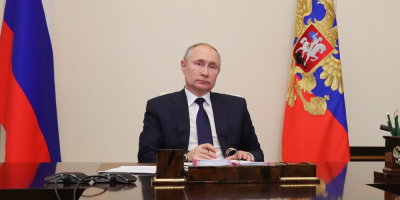 Rusia abre fuego de advertencia contra destructor brit�nico en el mar Negro