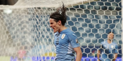 Uruguay gana su primer partido 2 a 0 y avanza a cuartos a costa de Bolivia