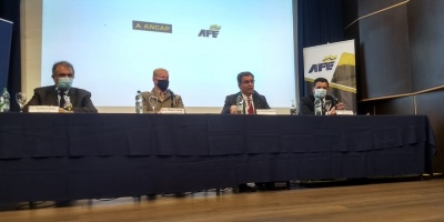ANCAP y AFE firman acuerdo por transporte de combustible, cemento y piedra caliza