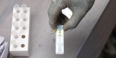 Coronavirus: analizan si viajeros que dieron positivo tienen la variante Delta