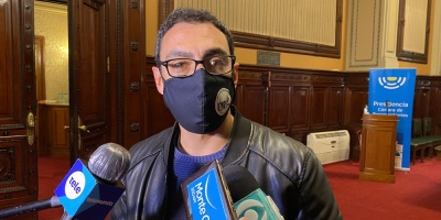 Nez: Lacalle Pou "debera revisar su propia historia" antes de hablar de dictadura