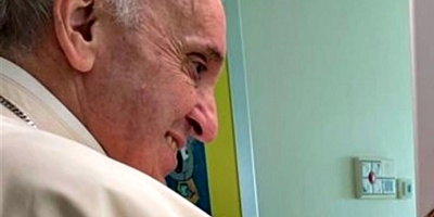 El papa Francisco sale del hospital diez das despus de su operacin