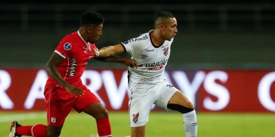 Paranaense amarga el debut de Juan Carlos Osorio en el Amrica de Cali