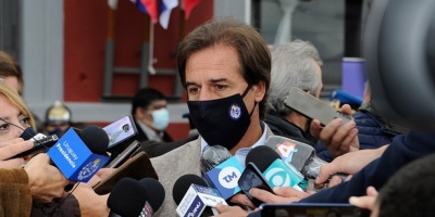 Lacalle Pou: "Yo no puedo aumentarme el sueldo, eso es un verso"