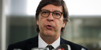 Ricardo Ehrlich coordinar�a nueva direcci�n colectiva del Frente Amplio