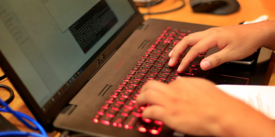 Esc�ndalo por el espionaje crece mientras los gobiernos niegan implicaci�n