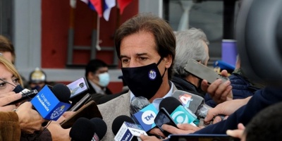 El presidente Lacalle Pou dijo que se mantendr� el ingreso al pa�s sin hacer cuarentena
