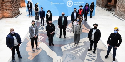 Argentina, primera en A.Latina en a�adir "x" en DNI para personas no binarias