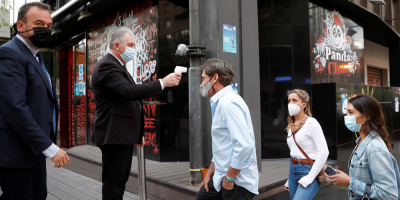 Cada vez m�s pa�ses en Europa optan por el pasaporte covid en interiores