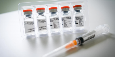 Tercera dosis de Sinovac eleva inmunidad anti-covid, seg�n estudio preliminar