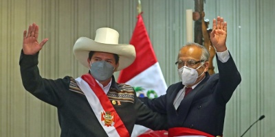 Presidente de Per� intenta apaciguar cr�ticas con dos �ltimos ministros