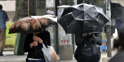 Advertencias por vientos fuertes en zona costera y tormentas en todo el pa�s