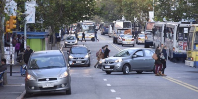 La cantidad de trabajadores en seguro de paro cay� en julio por segundo mes consecutivo