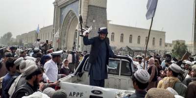 Presidente afgano dice que se march� para evitar "un derramamiento de sangre"