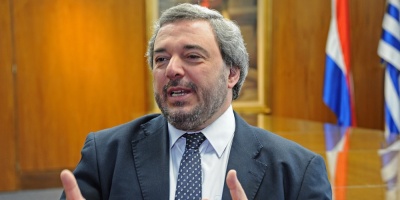 Bergara cant� en el Senado para homenajear al director de murga Julio Juli�n