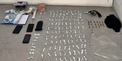 Polic�as incautaron drogas, armas y dinero durante patrullaje en San Carlos