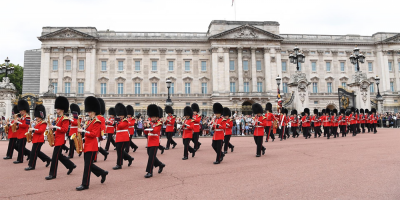 El cambio de guardia regresa al palacio de Buckingham tras meses de pandemia