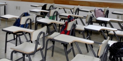 Docentes de San Jos� que fueron separados del cargo son reintegrados
