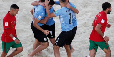 Uruguay elimina al campe�n, Portugal
