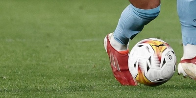 AUF se apoya en Conmebol y FIFA para que clubes europeos cedan futbolistas