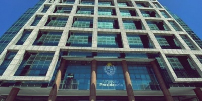 Pueden ingresar al pa�s los extranjeros que acrediten ser due�os de propiedades en Uruguay