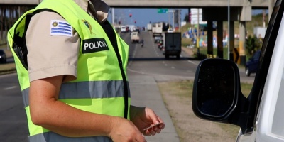 Polic�a Caminera incaut� mercader�a de contrabando en Salto