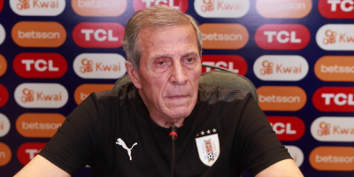 Tab�rez sostiene que la baja de Cavani obedece a una "estrategia deportiva"