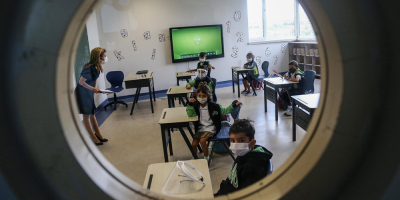 Turqu�a empieza el curso escolar con PCR obligatorio para los no vacunados
