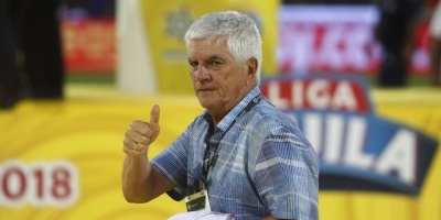 El uruguayo Julio Comesa�a dirigir� al Independiente Medell�n por cuarta vez