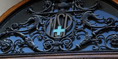 En lo que va del a�o se registraron 1.157 casos de efectos adversos supuestamente atribuibles a la vacunaci�n contra la COVID-19, en su mayor�a por la vacuna de Pfizer