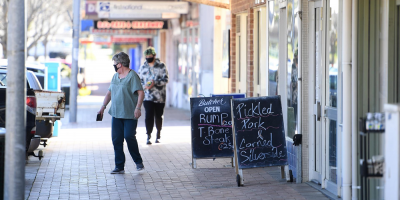 Australia registra casi 2.000 casos de covid pese a confinamientos estrictos