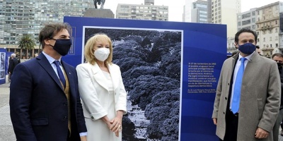 Con la presencia del presidente de la Rep�blica, Luis Lacalle Pou, y la intendenta de Montevideo, Carolina Cosse, se inaugur� la "Expo Democracia"