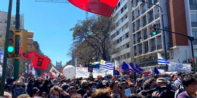 Desde el PIT-CNT piden al presidente Luis Lacalle Pou "que no se enfrente al pueblo que se moviliz� en reclamo de fuentes de trabajo"