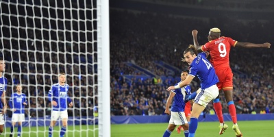 El N�poles logra un valioso empate en en Leicester