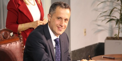 Intendente de Lavalleja bajo la lupa por compensaci�n salarial a su hermano