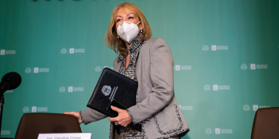 Cosse frena ca�da en la aprobaci�n y llega al 48%, seg�n encuesta de la consultora Cifra