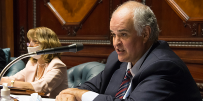 El senador nacionalista Gustavo Penad�s rechaz� que haya habido injerencia pol�tica detr�s del informe de la Jutep sobre el Antel Arena