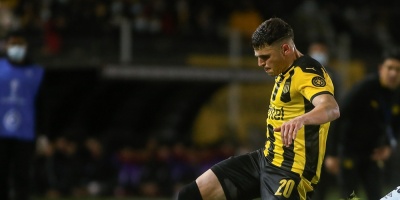 Pe�arol venci� a Wanderers y es el �nico l�der del Torneo Clausura 