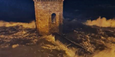 Un hombre qued� atrapado en estructura de Rambla Sur ante aumento de la marea