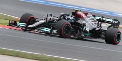 Bottas sale primero por sanci�n Hamilton en Turqu�a, Alonso quinto y Perez, 6