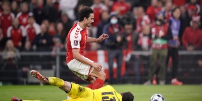 Dinamarca, a Catar de pleno