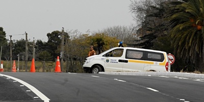 Una persona muri� al despistar el auto que conduc�a en los accesos por Ruta 5