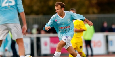 Macron fue futbolista y goleador por un d�a, durante un partido ben�fico