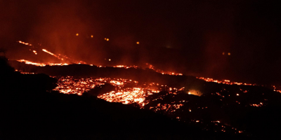 Contin�an las efusiones de lava en La Palma, con picos de gran velocidad